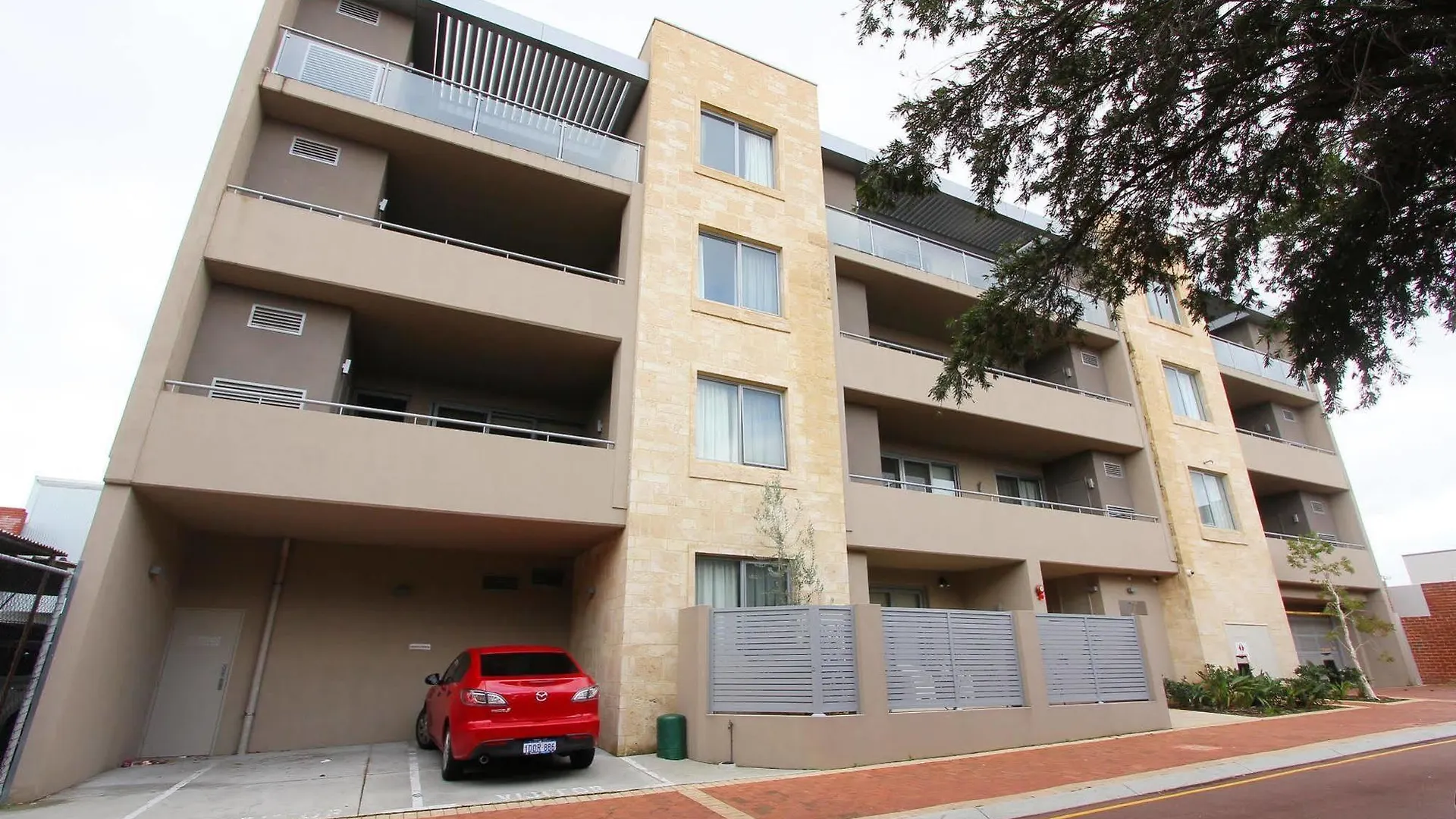 Zappeion Apartments Perth