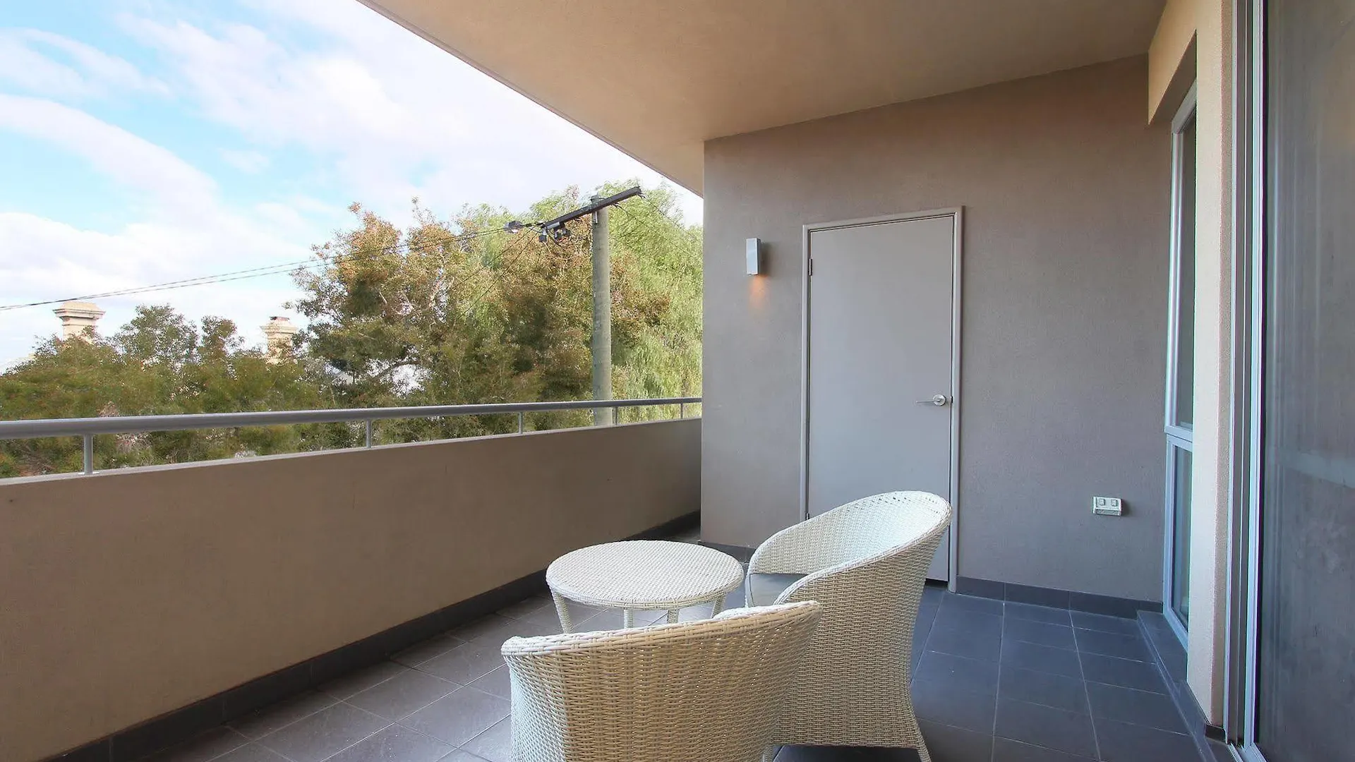 Zappeion Apartments Perth Aparthotel